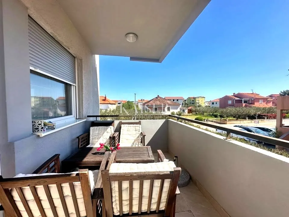 biograd na moru - trosoban stan 300 m od mora - slika 8