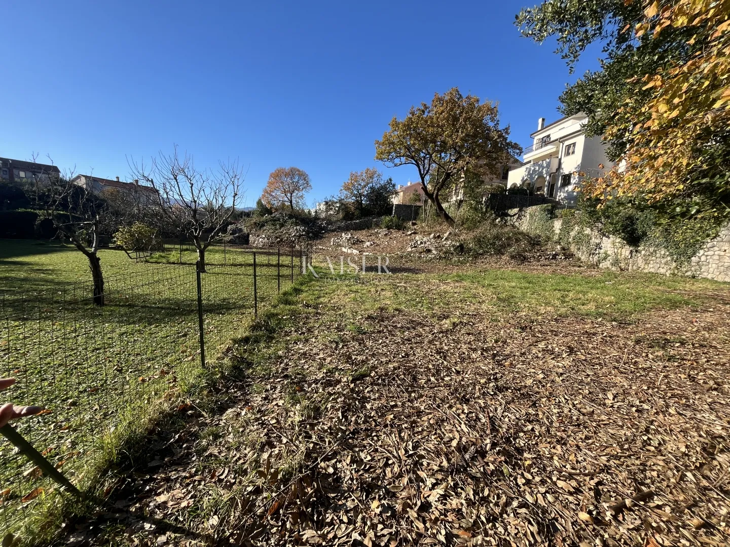srdoči - građevinsko zemljište u samom centru! 990 m2 - slika 3