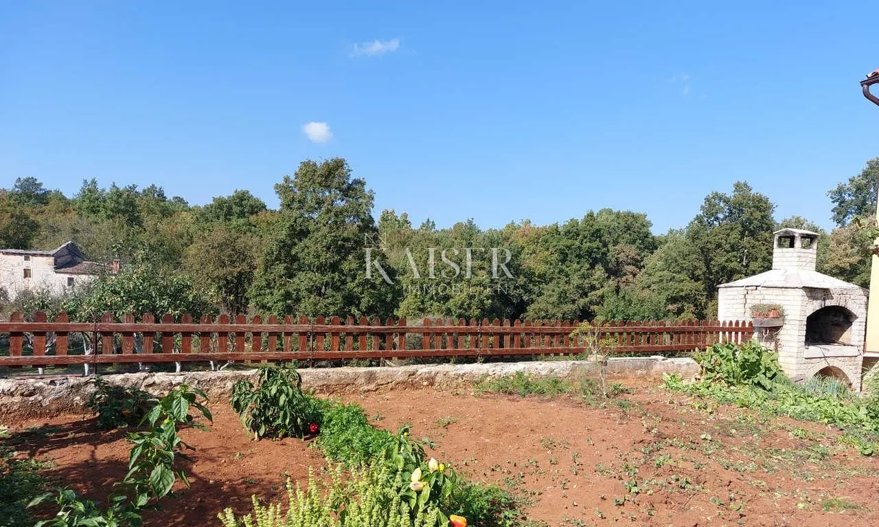 istra, grožnjan okolica - samostojeća kuća 396m2 sa potencijalom - slika 6