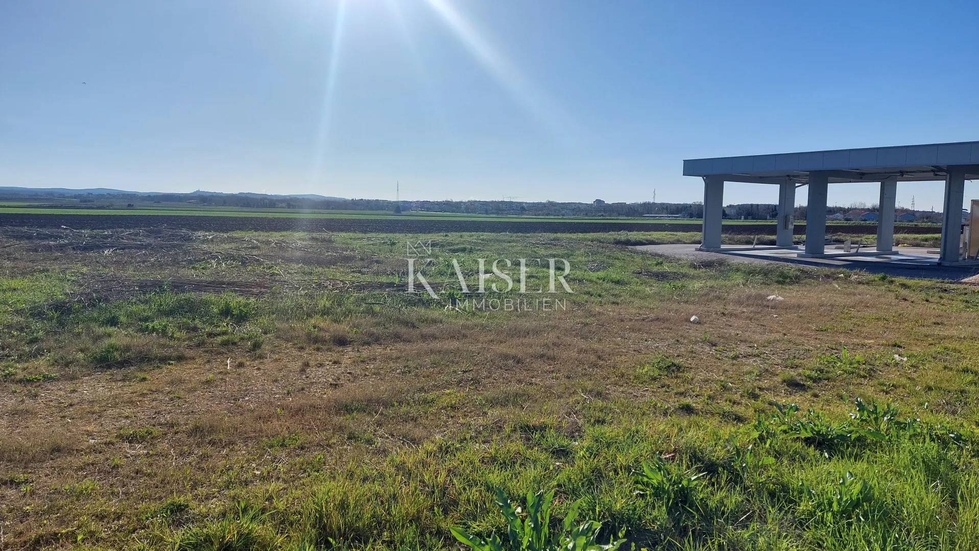 istra, umag - građevinsko zemljište 1.405m2; poslovna namjena - slika 2