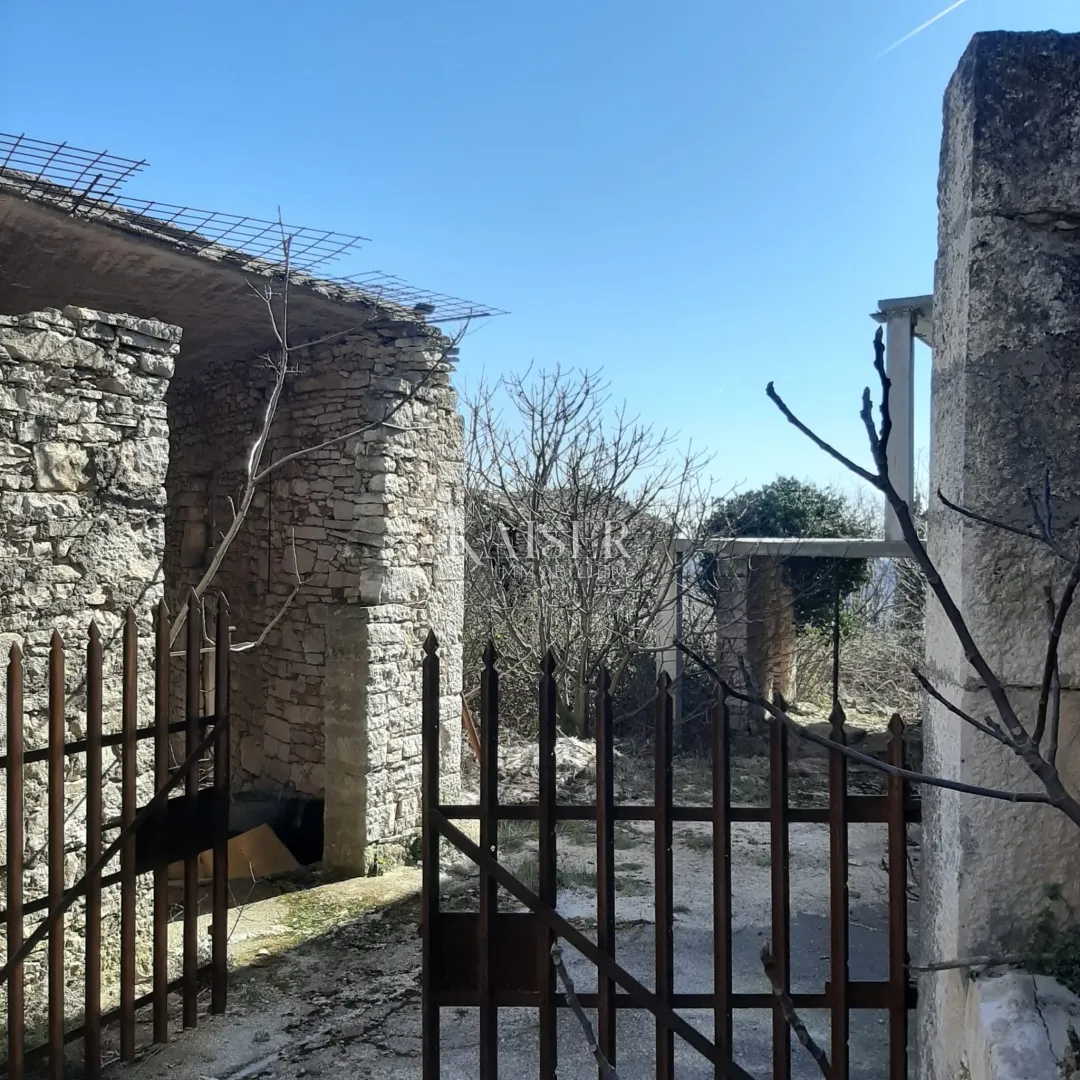 istra, barban - 5 starinskih kuća na prodaju - slika 2