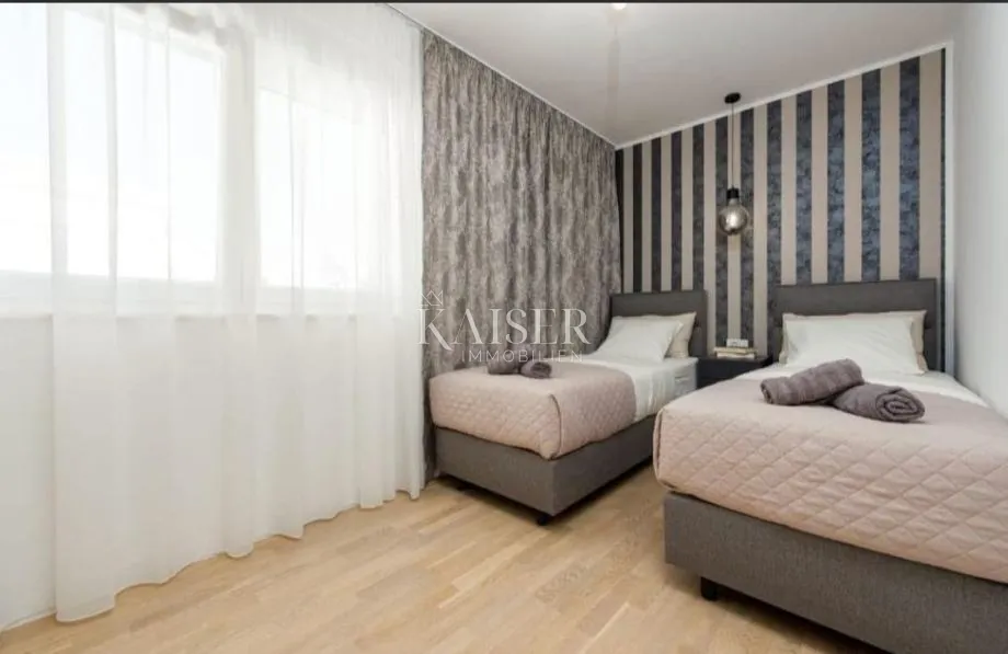 zadar, privlaka - moderna vila s bazenom, 50 m od mora - slika 10