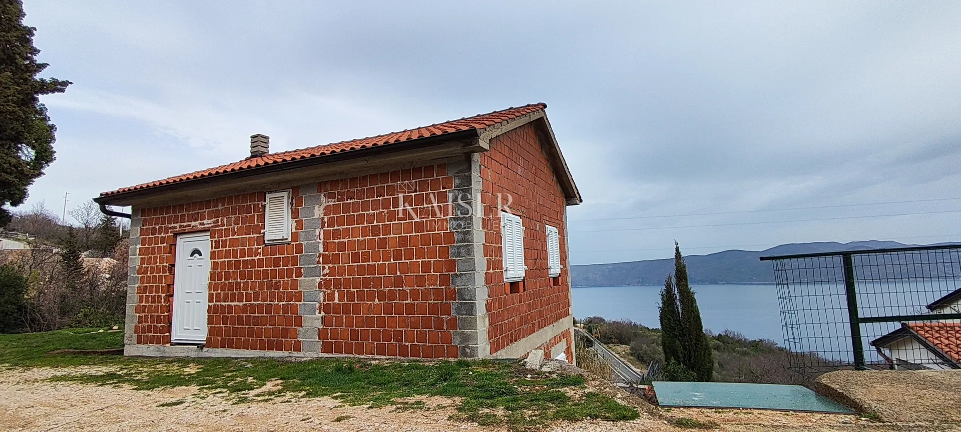 brseč - kuća s dva dvoetažna stana, 160 m2 - slika 4