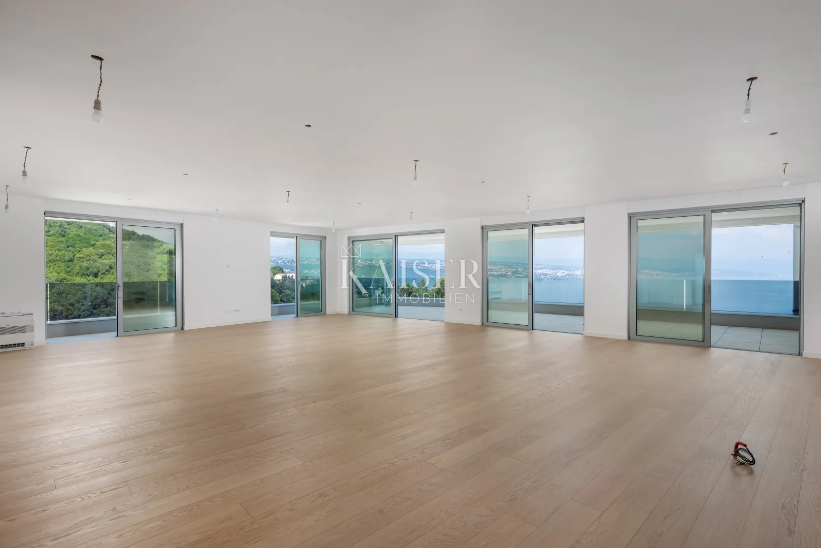 opatija, penthouse, blizina centra, pogled na opatiju i kvarner s vrha krova - slika 5