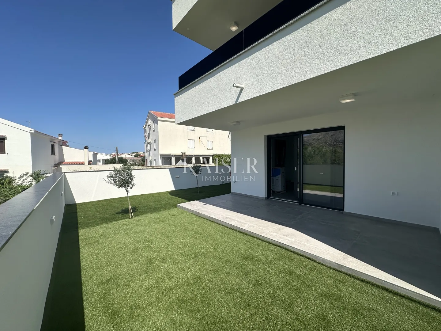 pag - dvosobni stan 80 m2 s velikim vrtom od 75 m2 pokraj mora - slika 3