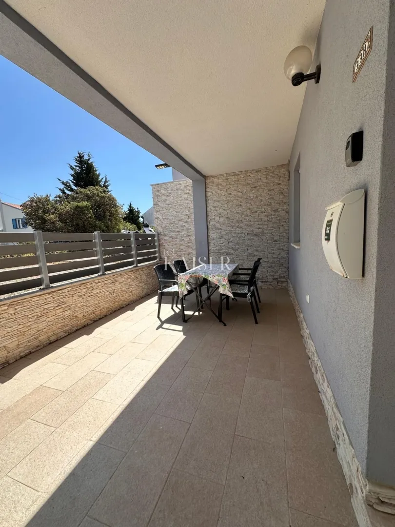 kuća s bazenom i pogledom na more – sveti jakov, mali lošinj - slika 4