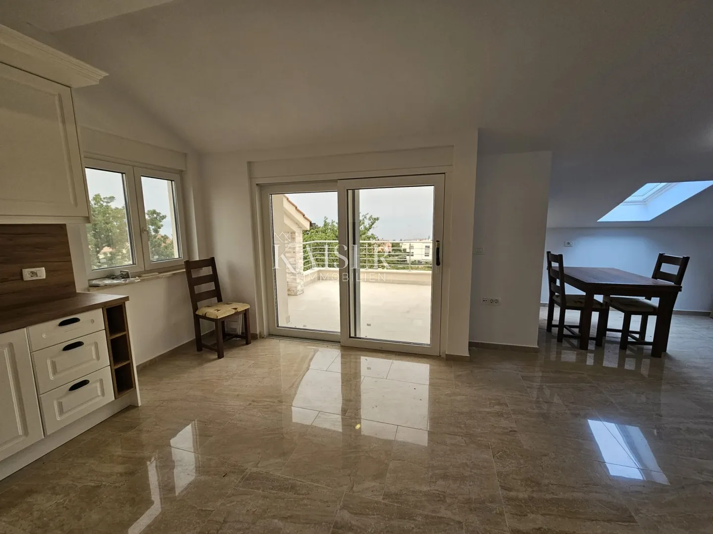 otok krk, njivice - apartman "a" u novogradnji 68m2 - slika 3