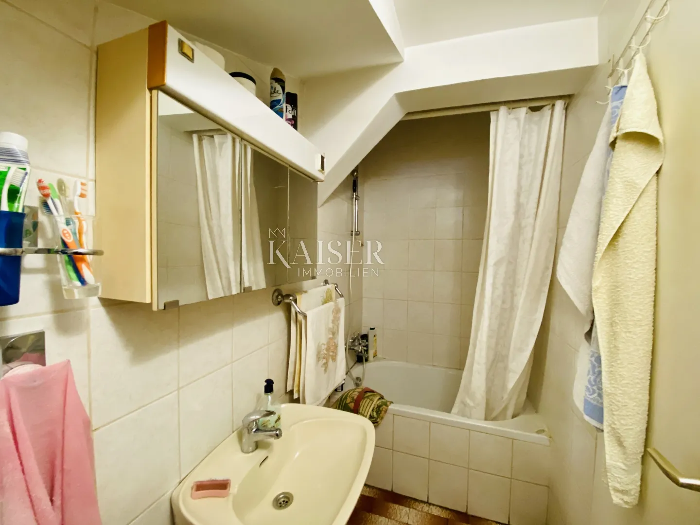lovran – veliki stan 4s+db s predivnim pogledom - slika 11