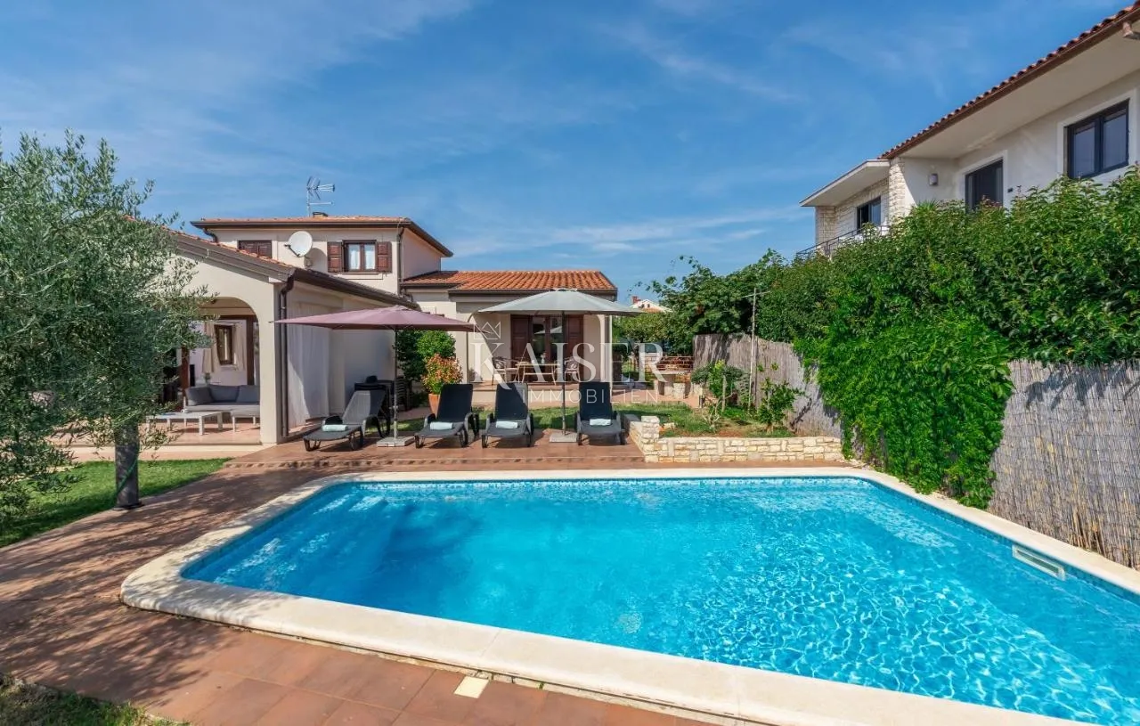 istra, novigrad - vila 131m2, s bazenom i velikom okućnicom, za dugoročni najam - slika 3