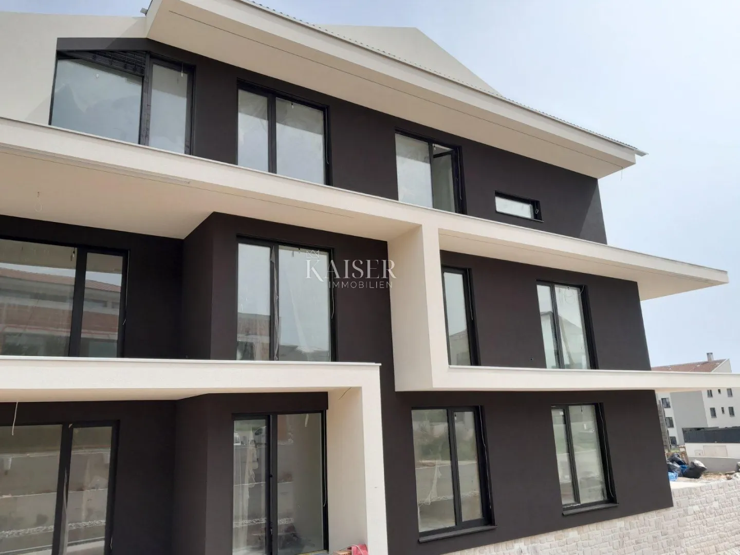 istra - rovinj, luksuzan stan u prizemlju blizu mora - slika 28