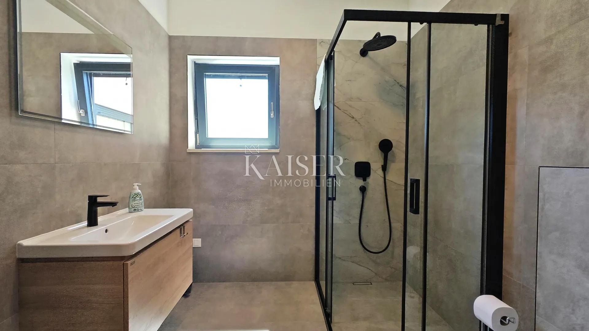 istra, pomer- moderna vila 188m2 samo 200m od mora - slika 14