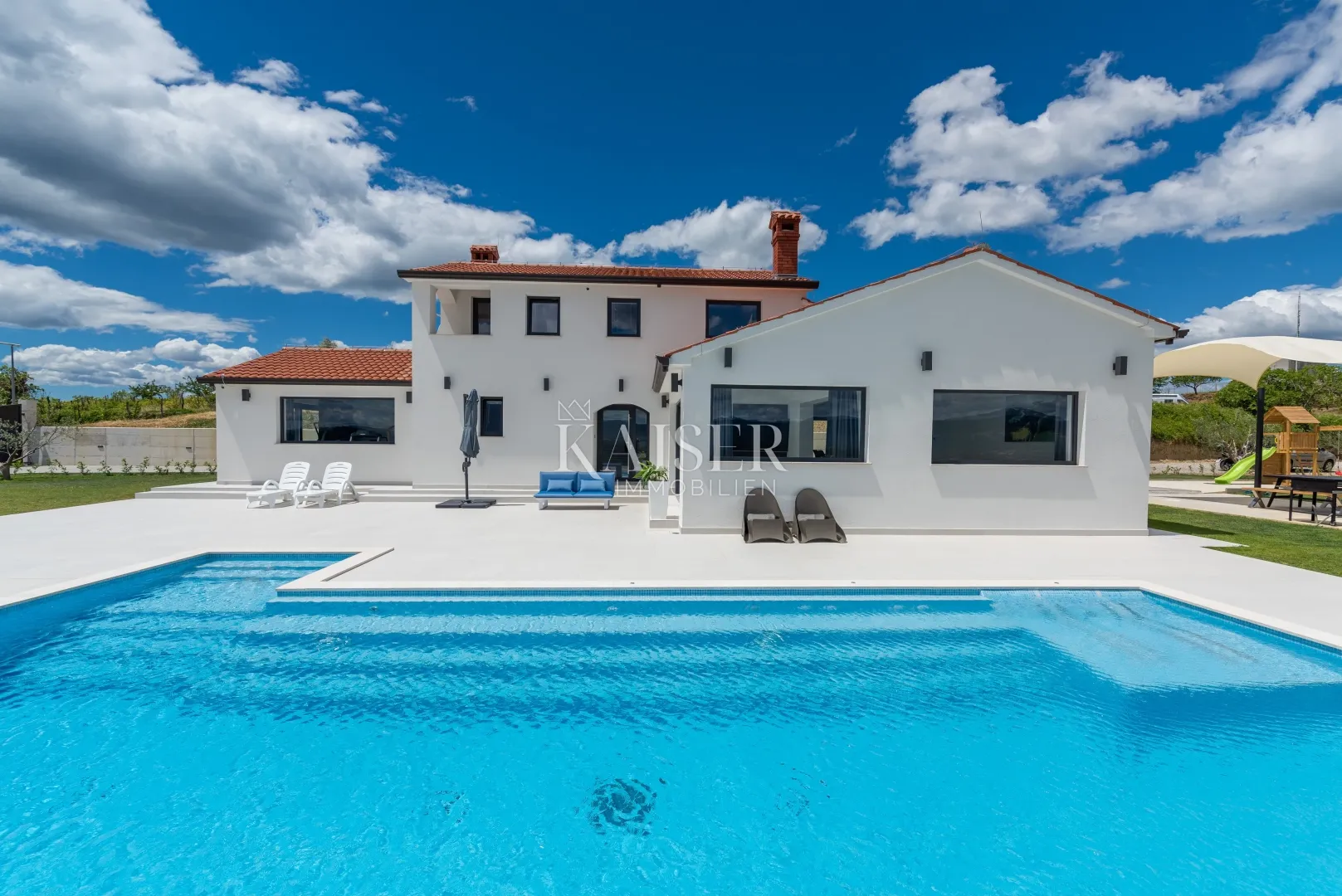 Istra, Buzet - luksuzna vila, 210m2, sa jedinstvenim pogledom