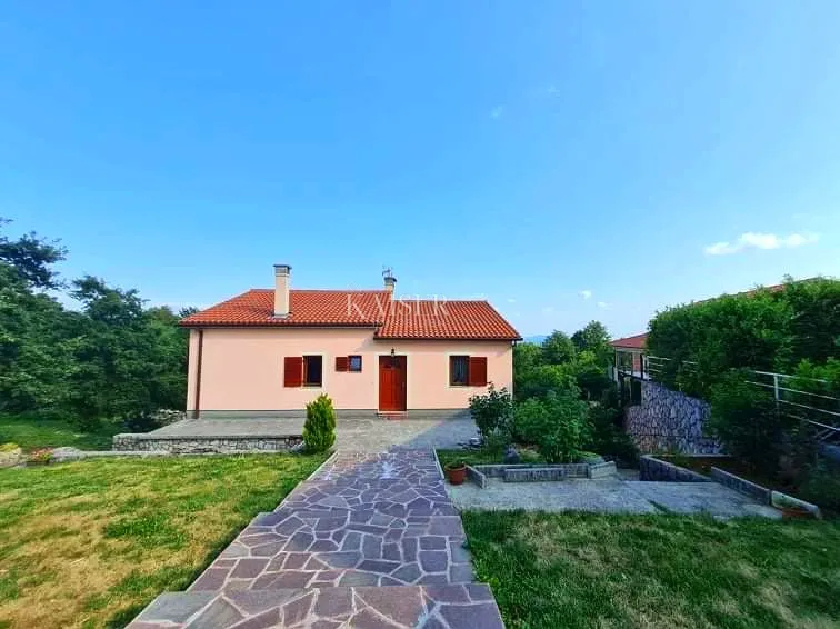 opatija, veprinac - kuća sa dva stana, velikim zemljištem i pogledom na more - slika 2