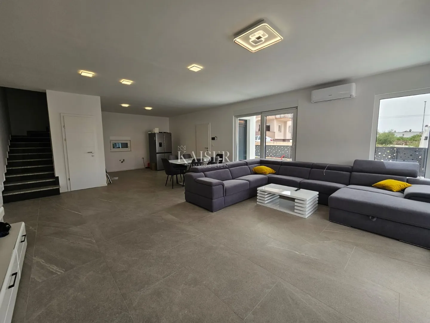 otok krk, malinska - dvojna kuća sa bazenom 156m2 - slika 3