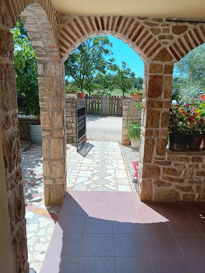 istra - poreč, renovirana kamena kuća - slika 1