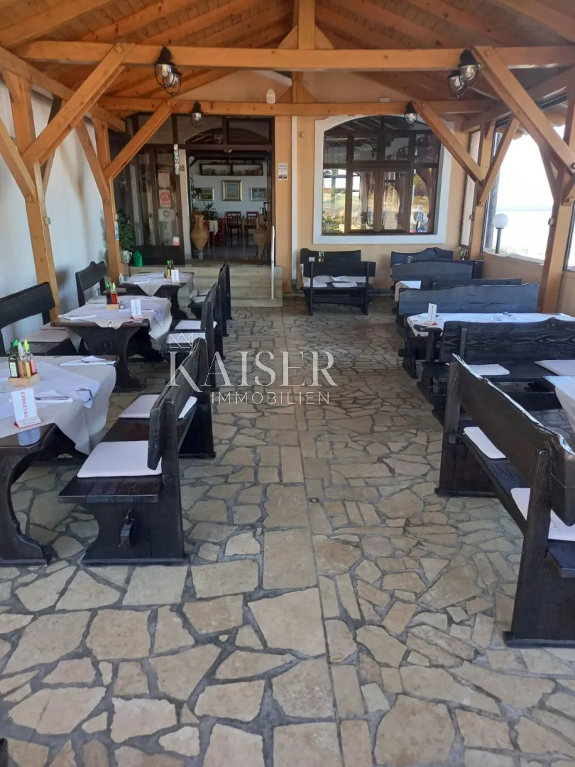 otok lošinj, mali lošinj - poslovni prostor 1. red do mora - slika 3