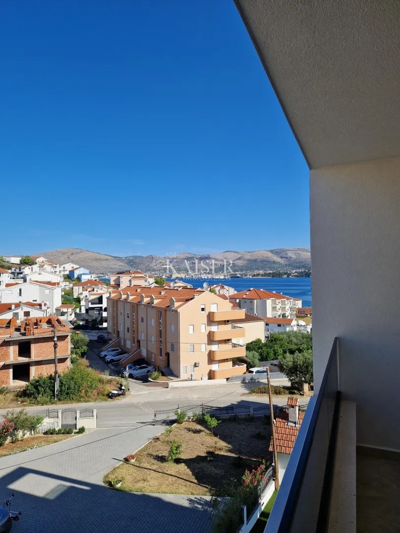 okrug gornji, čiovo - luksuzni penthouse s krovnom terasom i panoramskim pogledom na more - slika 24