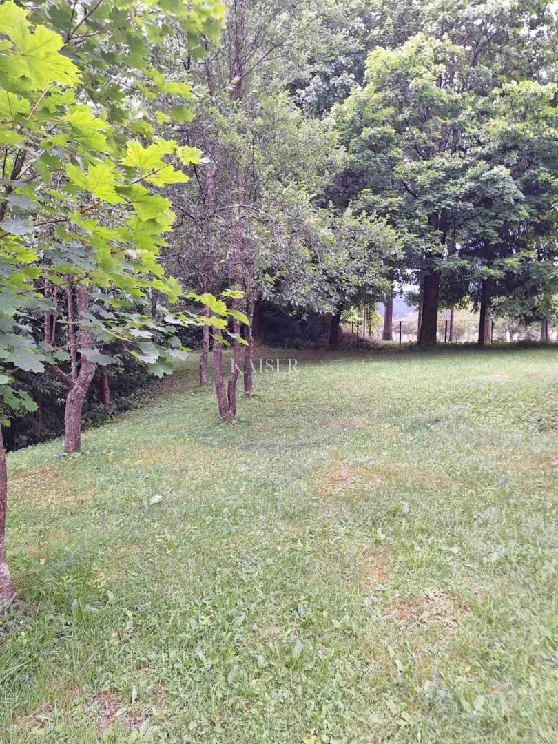 ravna gora - građevinsko zemljište površine 801 m2 - slika 2