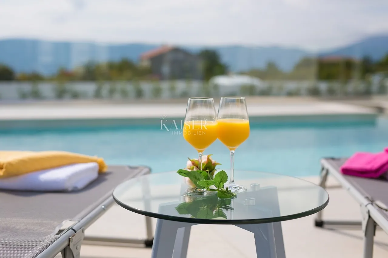 linardići, otok krk- vila 410m2 s bazenom i pogledom na more - slika 4