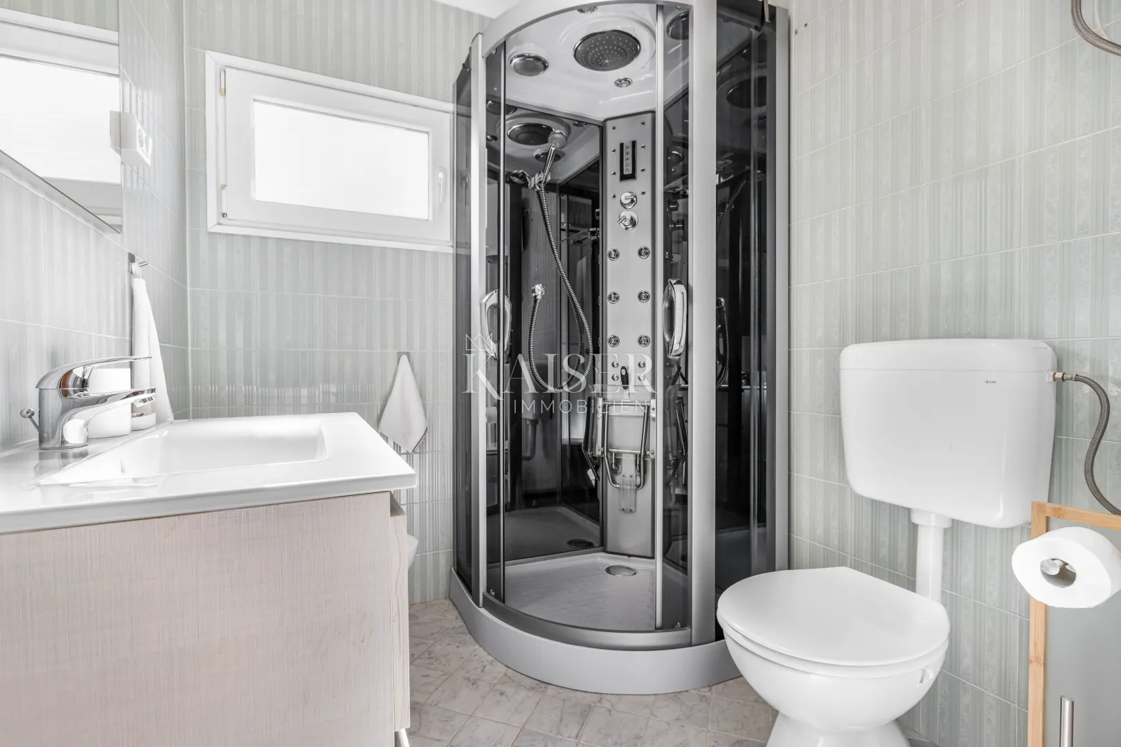 istra,medulin- moderna predivna kuća 460m2 blizu mora - slika 17