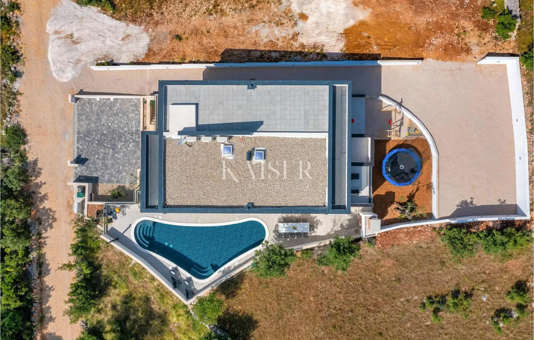zadar - prostrana vila s bazenom u blizini mora - slika 5