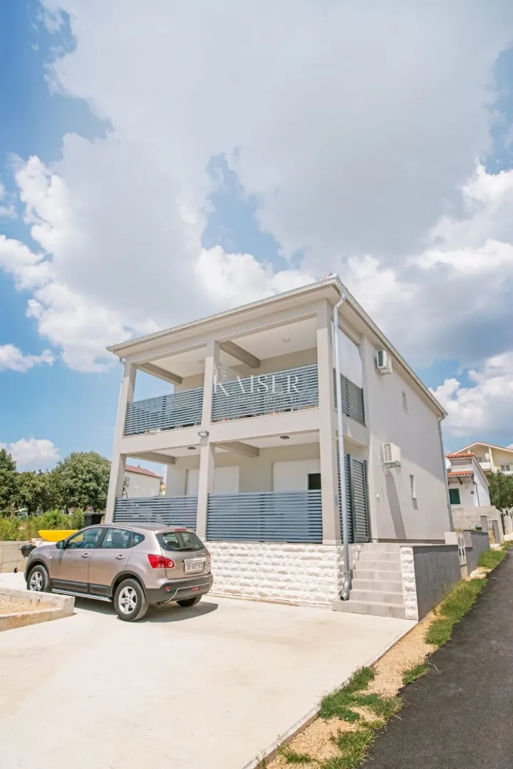 Zadar, Pakoštane- 2 atraktivna apartmana u blizini mora