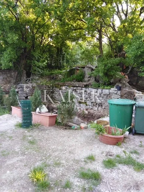 hreljin - kuća sa 4 stana, 900 m2 okućnice - slika 15