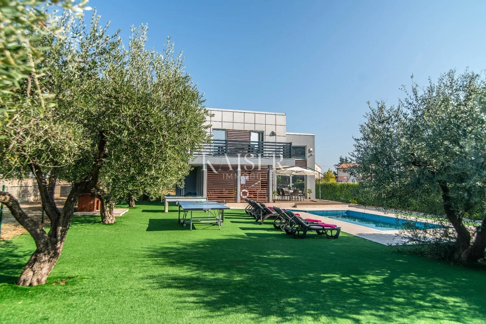 istra, vodnjan- vila s bazenom i pogledom na brijune - slika 2