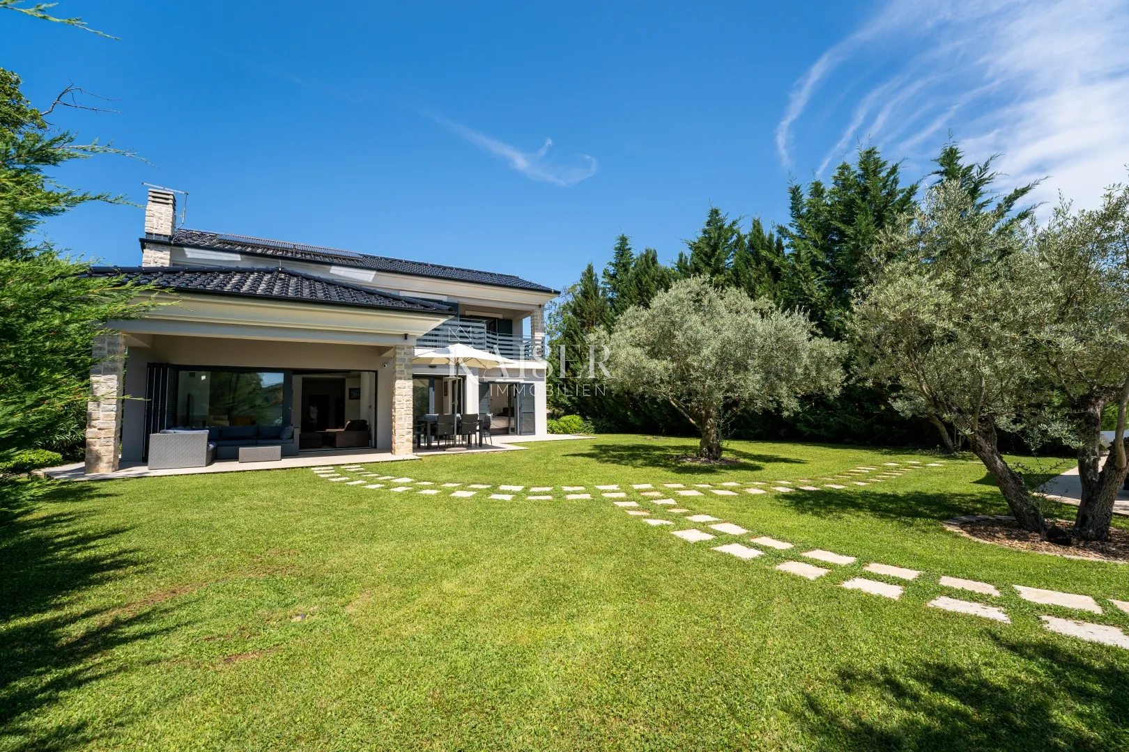 otok krk, kras - impresivna villa u oazi mira - slika 4