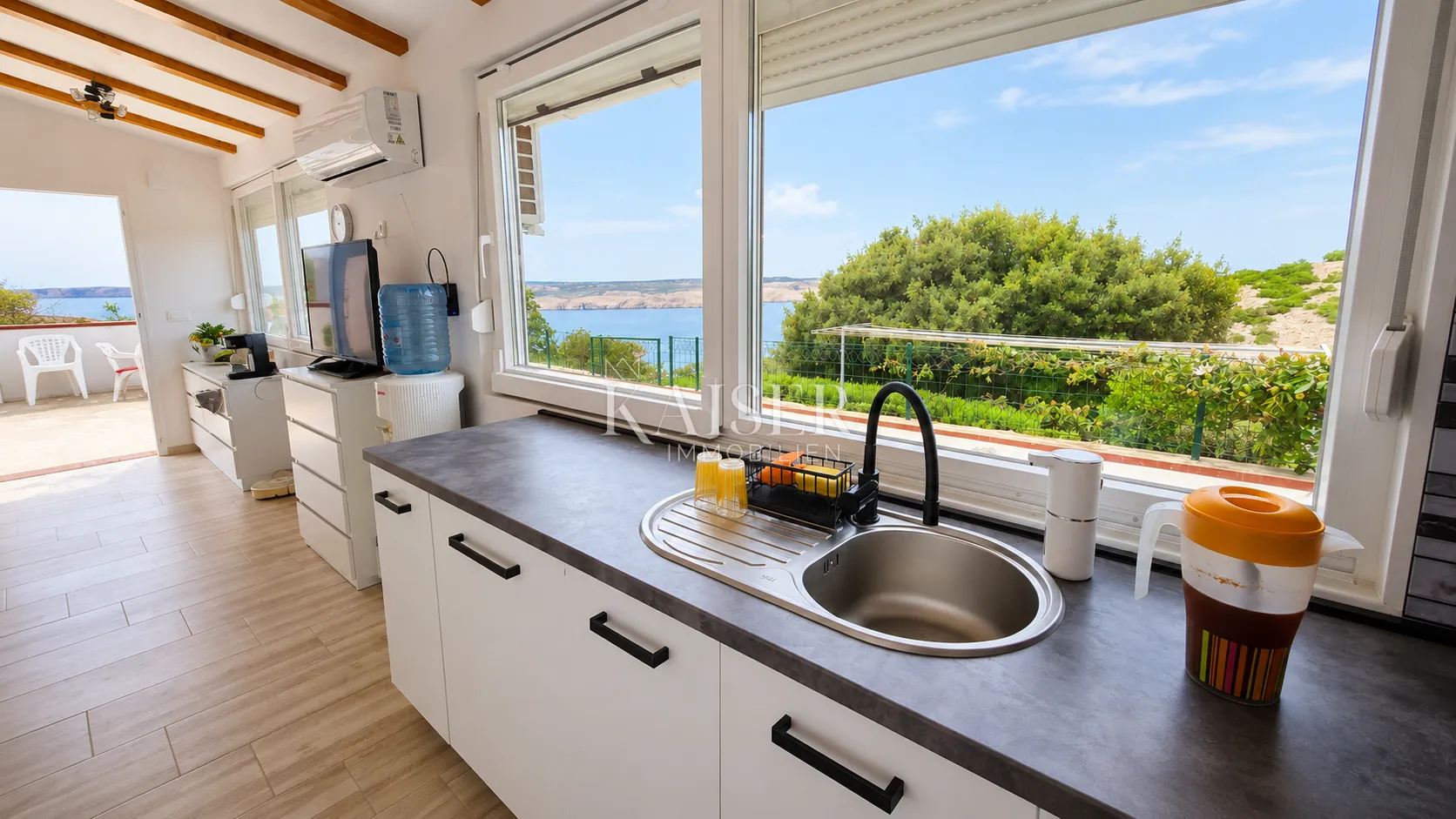 senj, stinica - samostojeća kuća sa 5 apartmana i pogledom na more - slika 3
