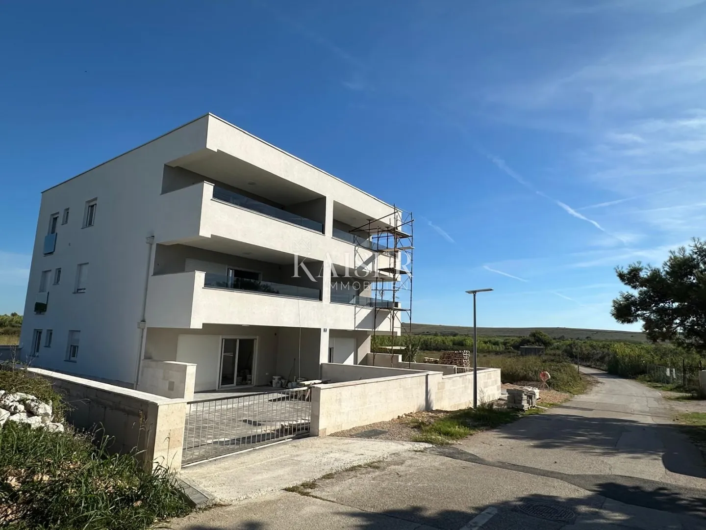 otok pag – povljana penthouse s6: 2s, more i terasa - slika 11