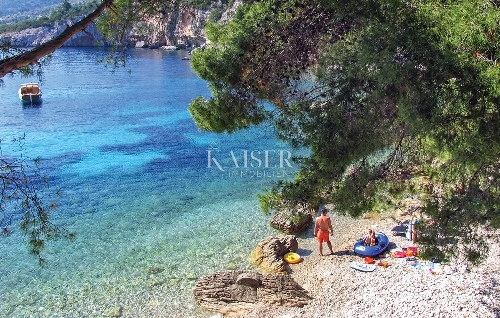 otok hvar - kuća prvi red do mora - slika 8