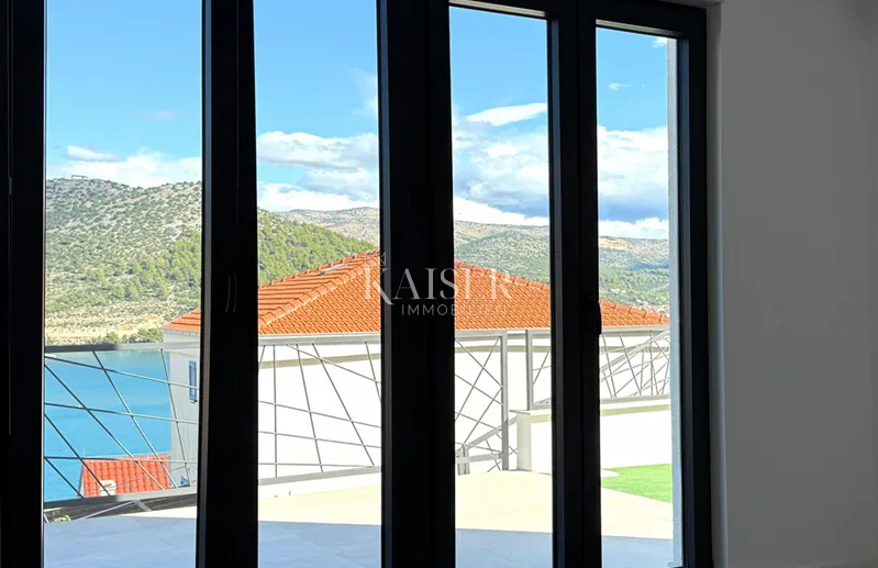 marina, trogir - ekskluzivan, odmah useljiv stan s panoramskim pogledom i vrtom - slika 4