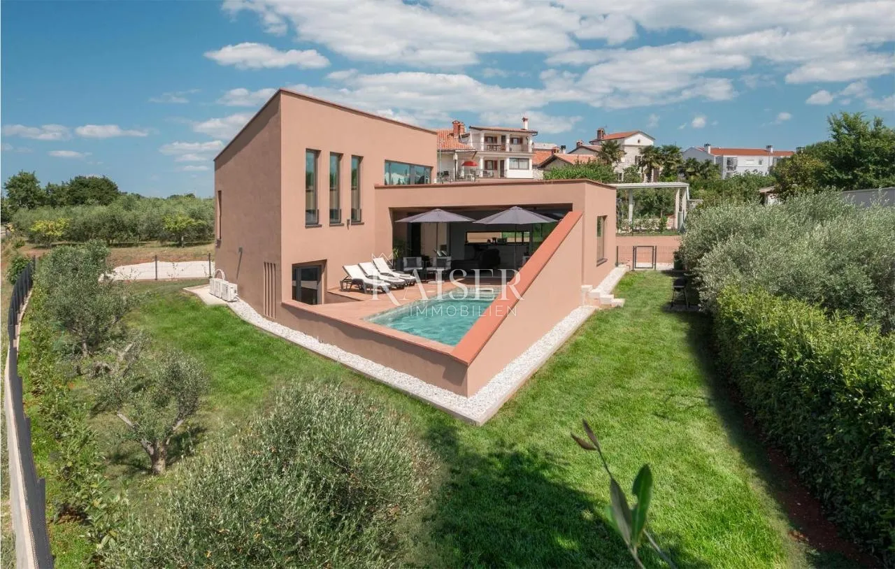 Istra, Novigrad - moderna vila 155m2, s bazenom, za dugoročni najam