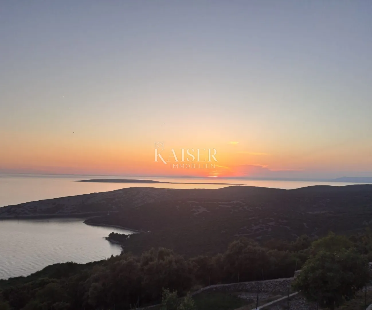 Otok Cres, Ustrine, Građevinsko zemljište sa idejnim projektom - Ustrine, Mali Lošinj