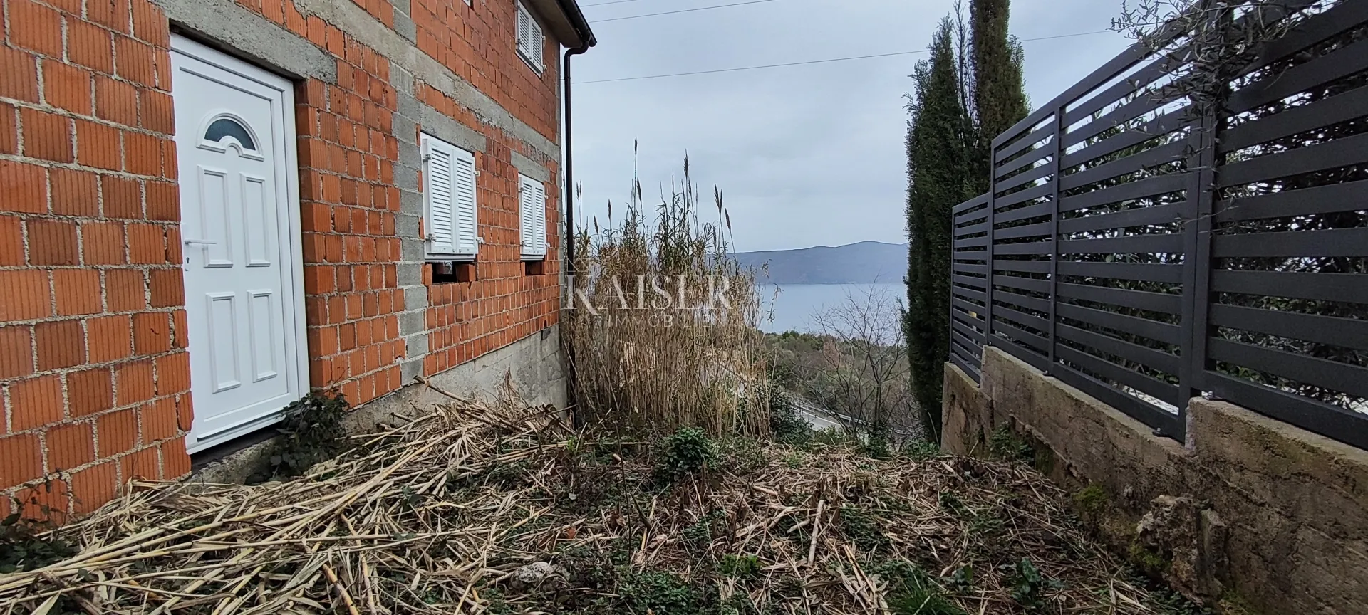brseč - kuća s dva dvoetažna stana, 160 m2 - slika 6