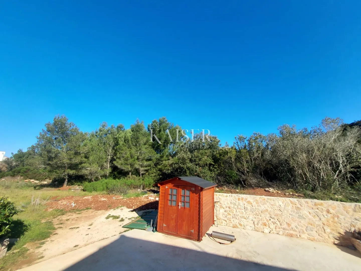 zadar, otok ugljan: građevinsko zemljište 290m od mora - slika 11