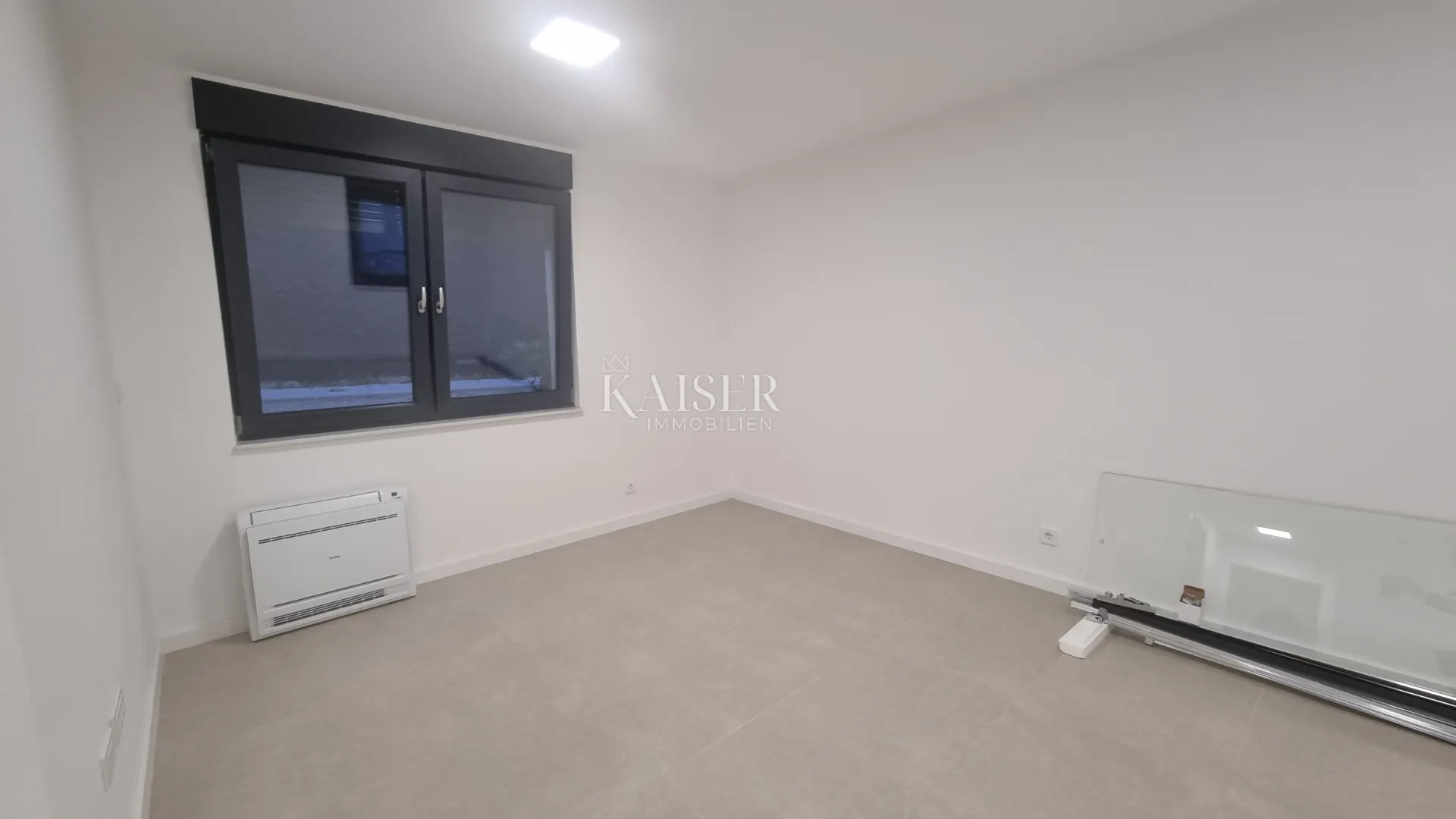 Crikvenica, centar - stan 1S+DB sa terasom