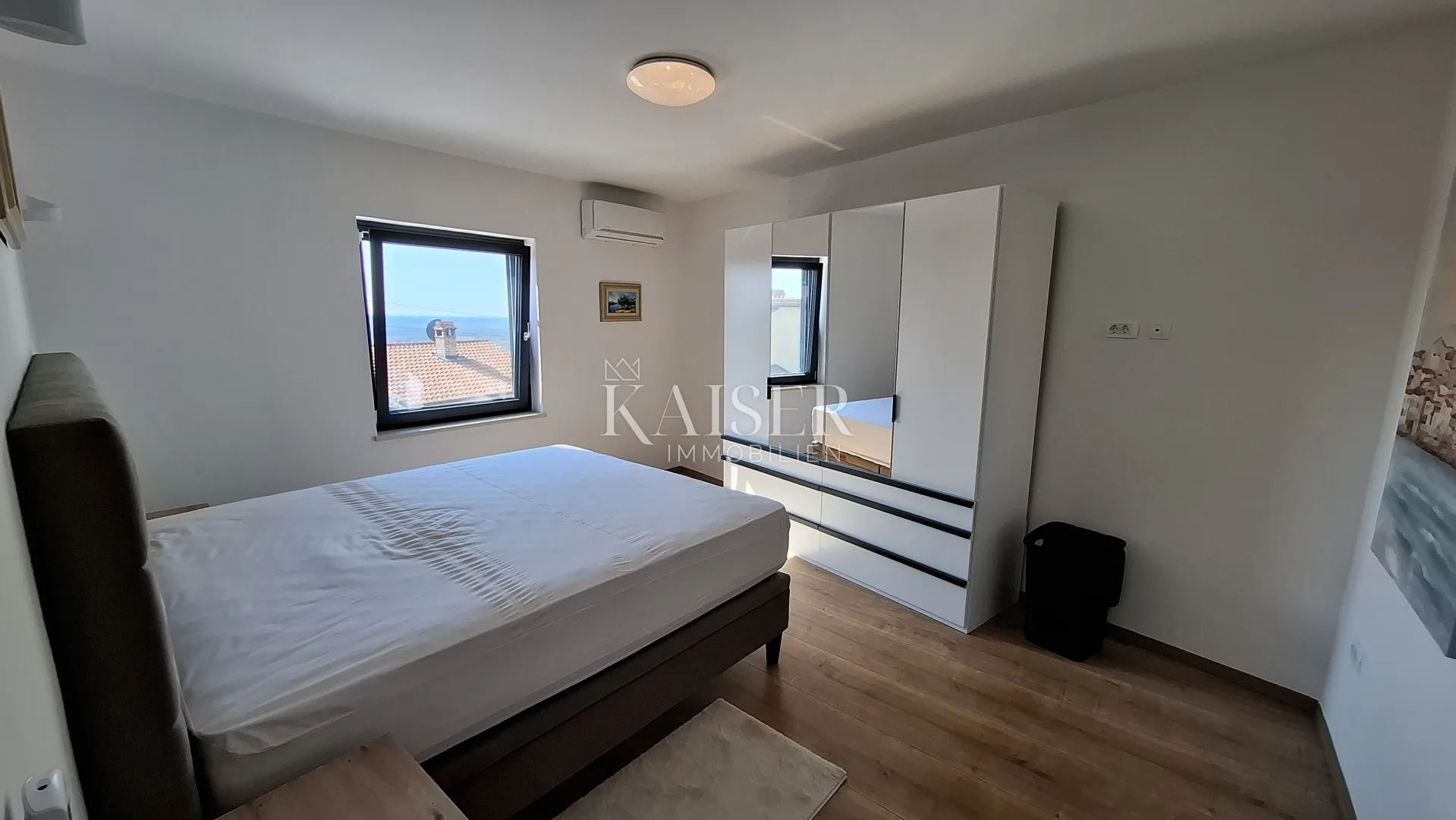 istra, kaštelir - kuća sa dva stana, 188m2, bazen - slika 19