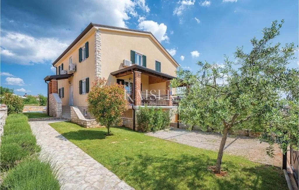 istra, umag, dvojna kuća s bazenom, 300m od mora - slika 8
