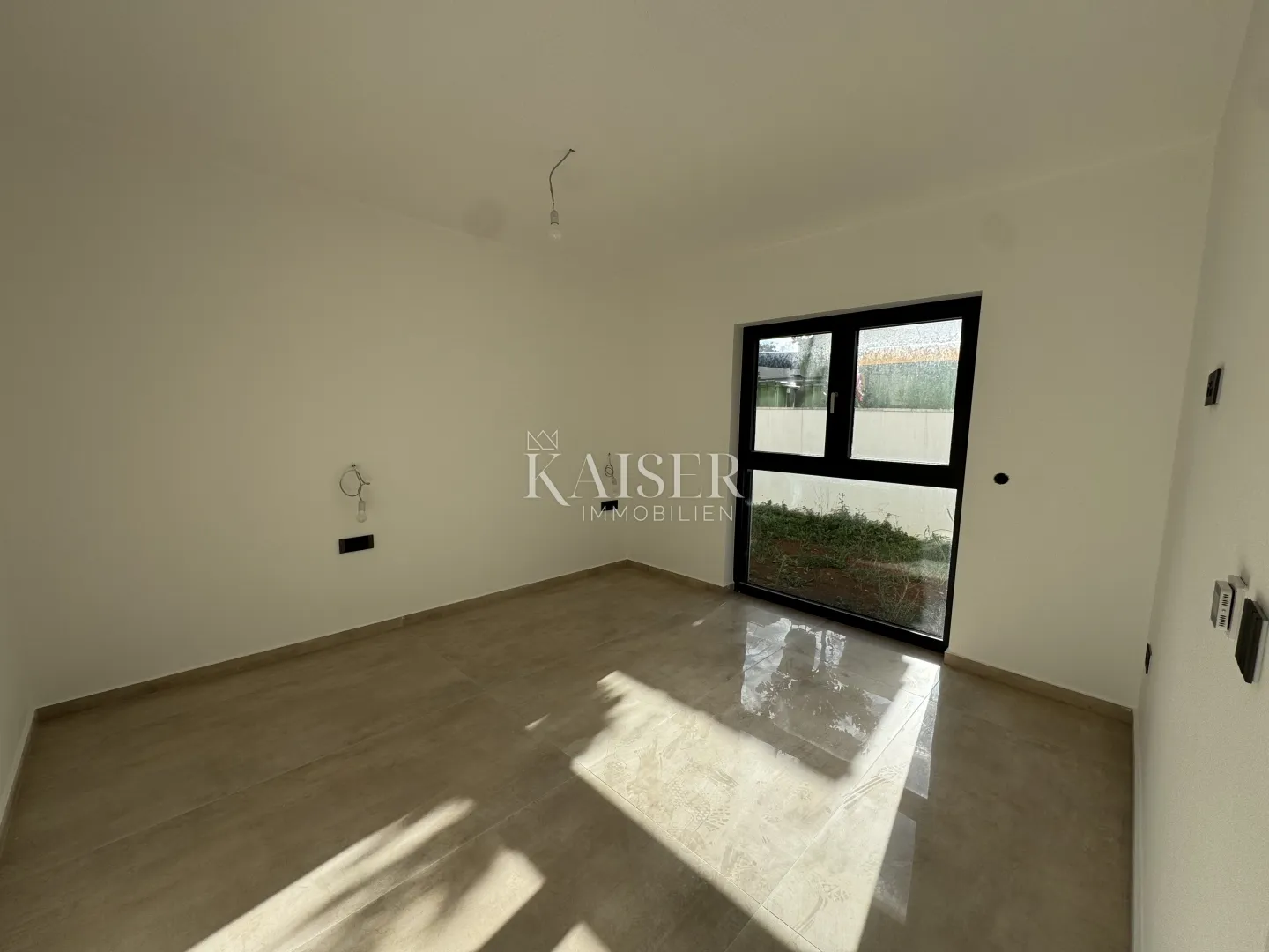 zadar, diklo - luksuzan namješten stan s2 s privatnim vrtom od 160 m²- 70 m od mora - slika 11