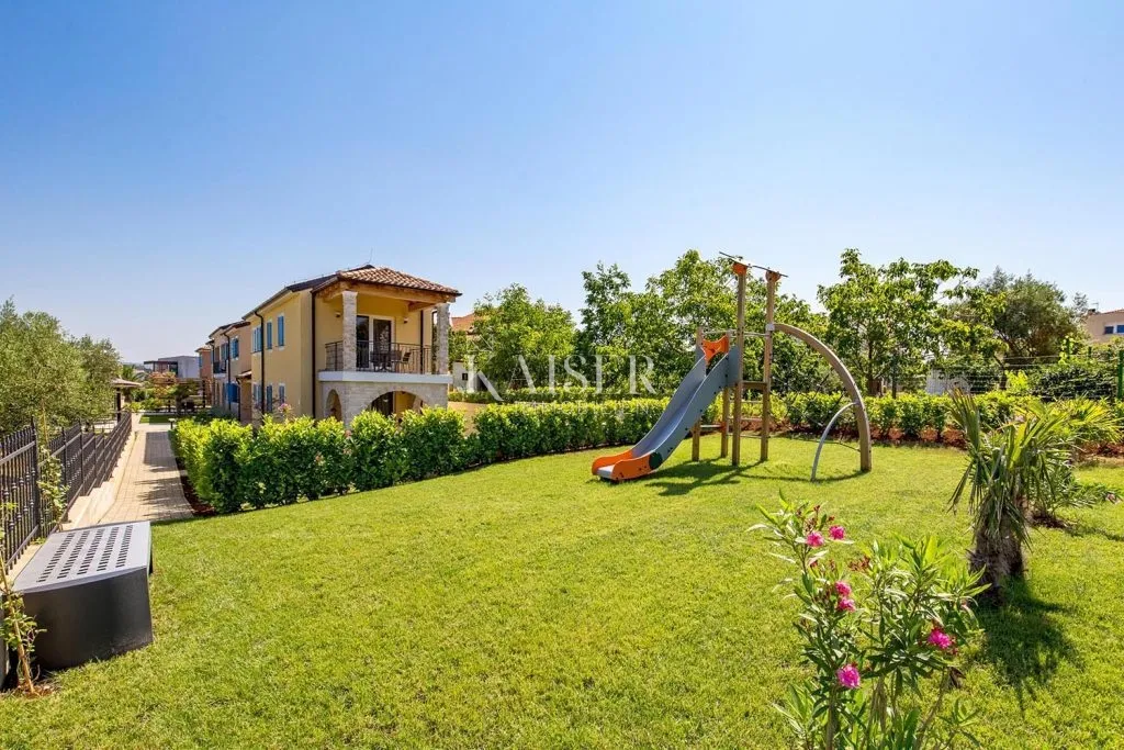 istra - poreč, ekskluzivna vila sa 6 apartmana blizu mora - slika 14