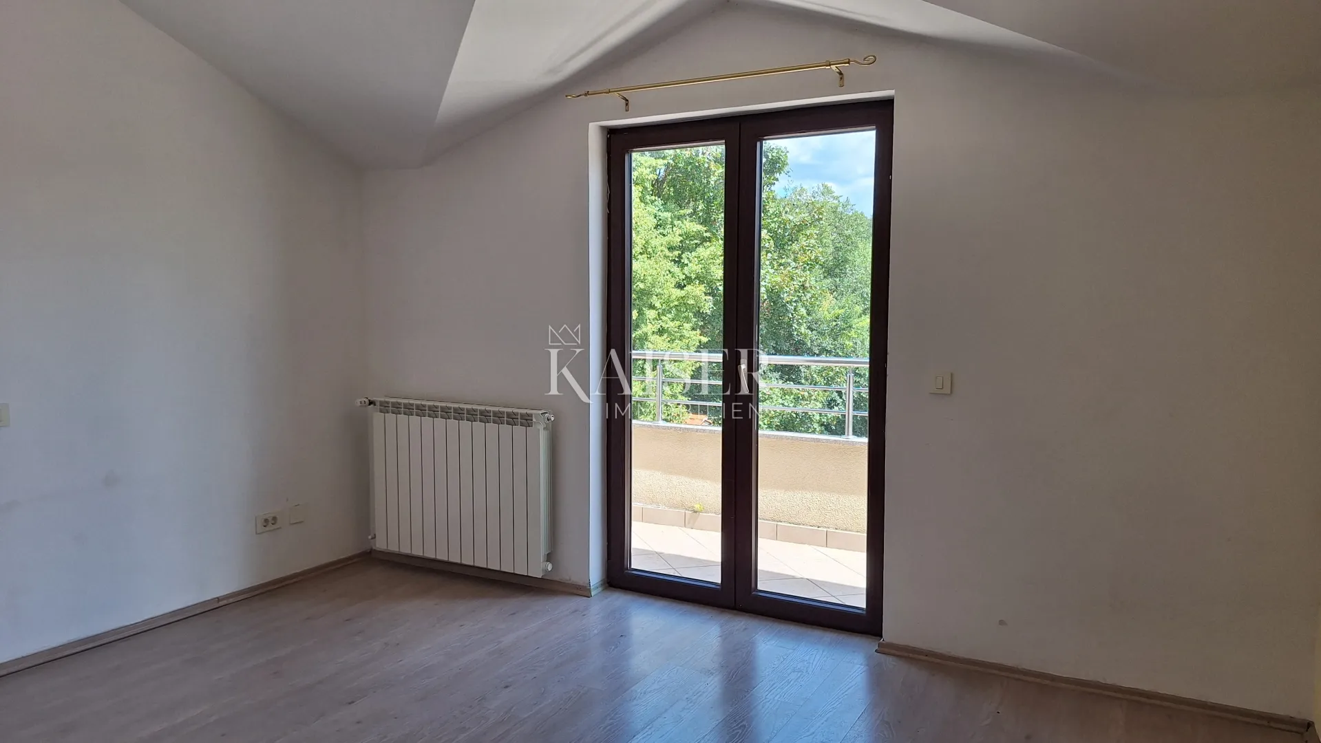 matulji, šapjane, poslovna zgrada na 3 etaže, vanjsko parkiralište,780 m2 korisnog prostora - slika 30