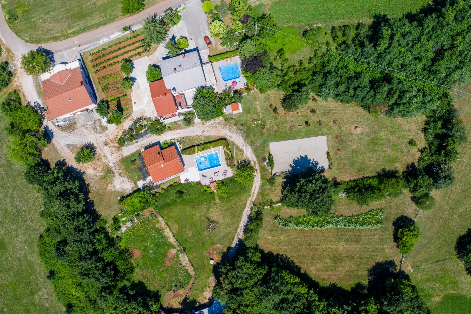 istra, žminj - obiteljsko imanje, 2 kuće s bazenima i 1 poslovni prostor - slika 6