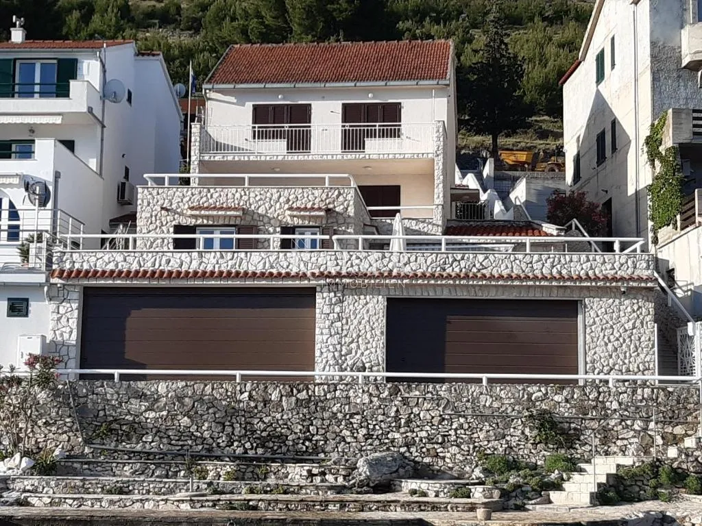 šibenik - kuća prvi red do mora - slika 36