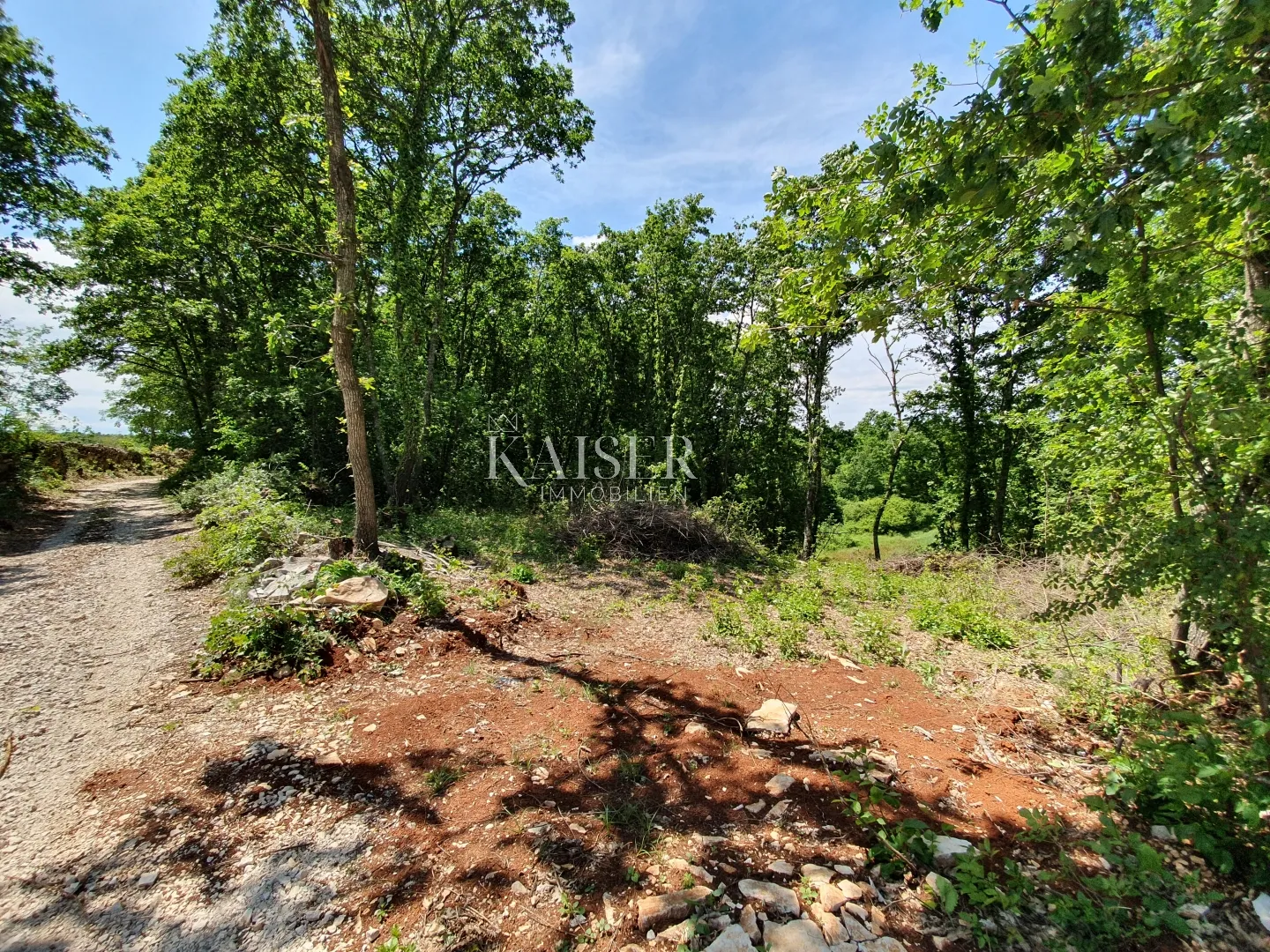 istra - lovreč, prekrasno građevinsko zemljište 871m2 - slika 2