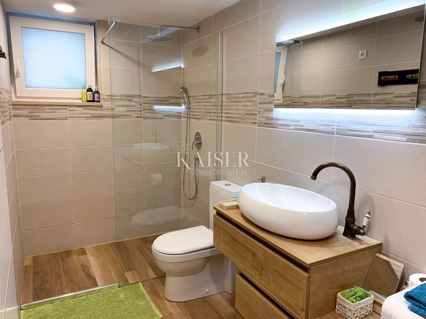 baška - kuća u staroj jezgri, 85m2, dva apartmana - slika 5