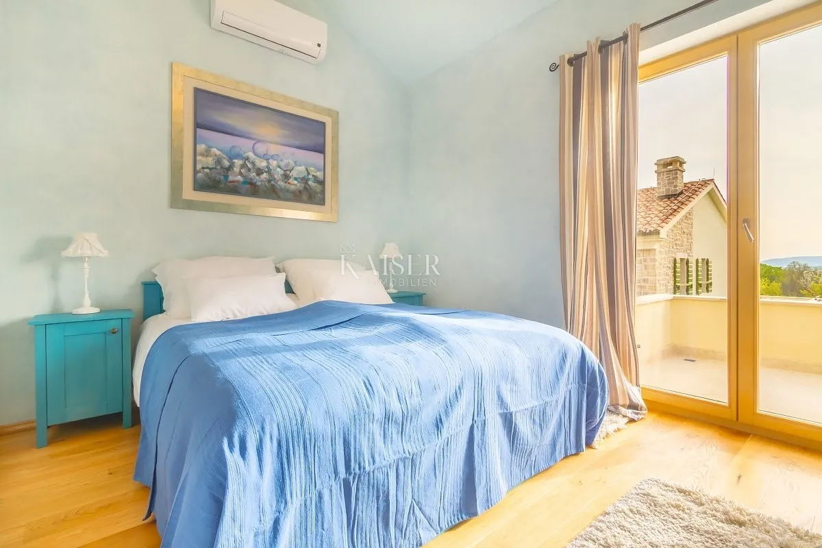 otok krk, dobrinj, okolica - luksuzna villa 180m2 - slika 7