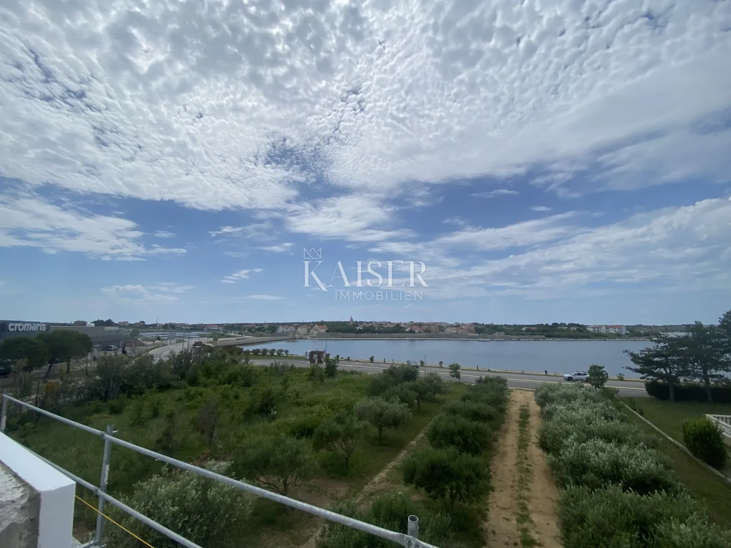 zadar, nin-luksuzna dvojna kuća s bazenom i krovnom terasom , 60 m od mora - slika 23