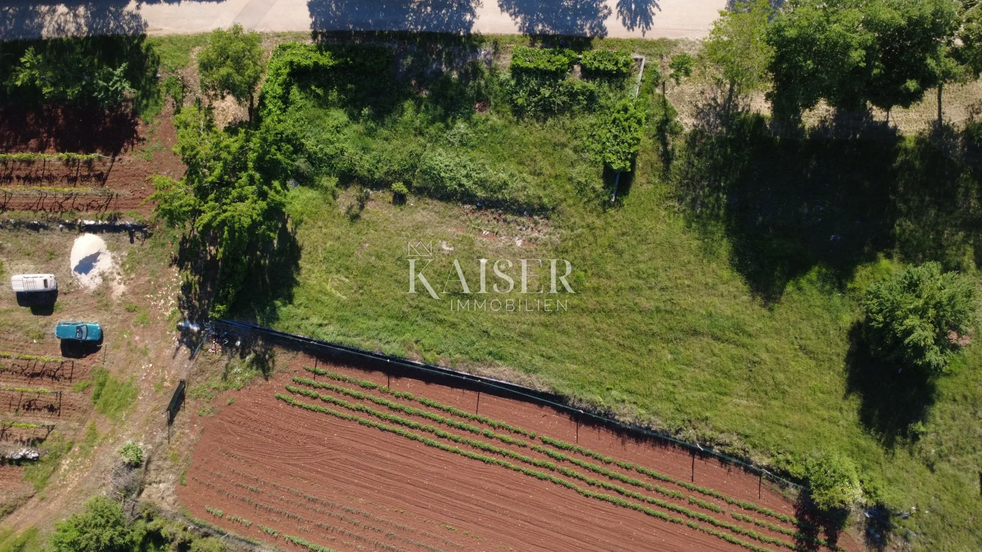 istra, žavršje- građevinsko zemljište 800m2 s pogledom na srce istre - slika 2